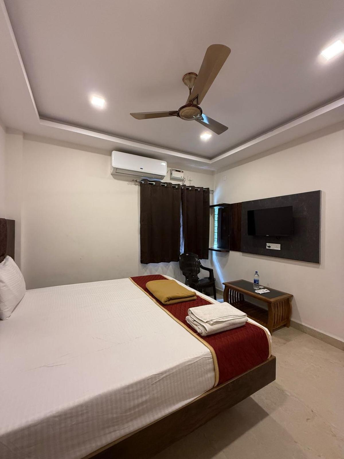 Arudra Residency Hotel Tiruvannamalai Exterior photo